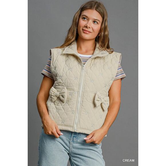 Umgee Diamond Pattern Bow Details Sleeveless Zipper Quilted Vest Jacket | Cream - Picture 4 of 6
